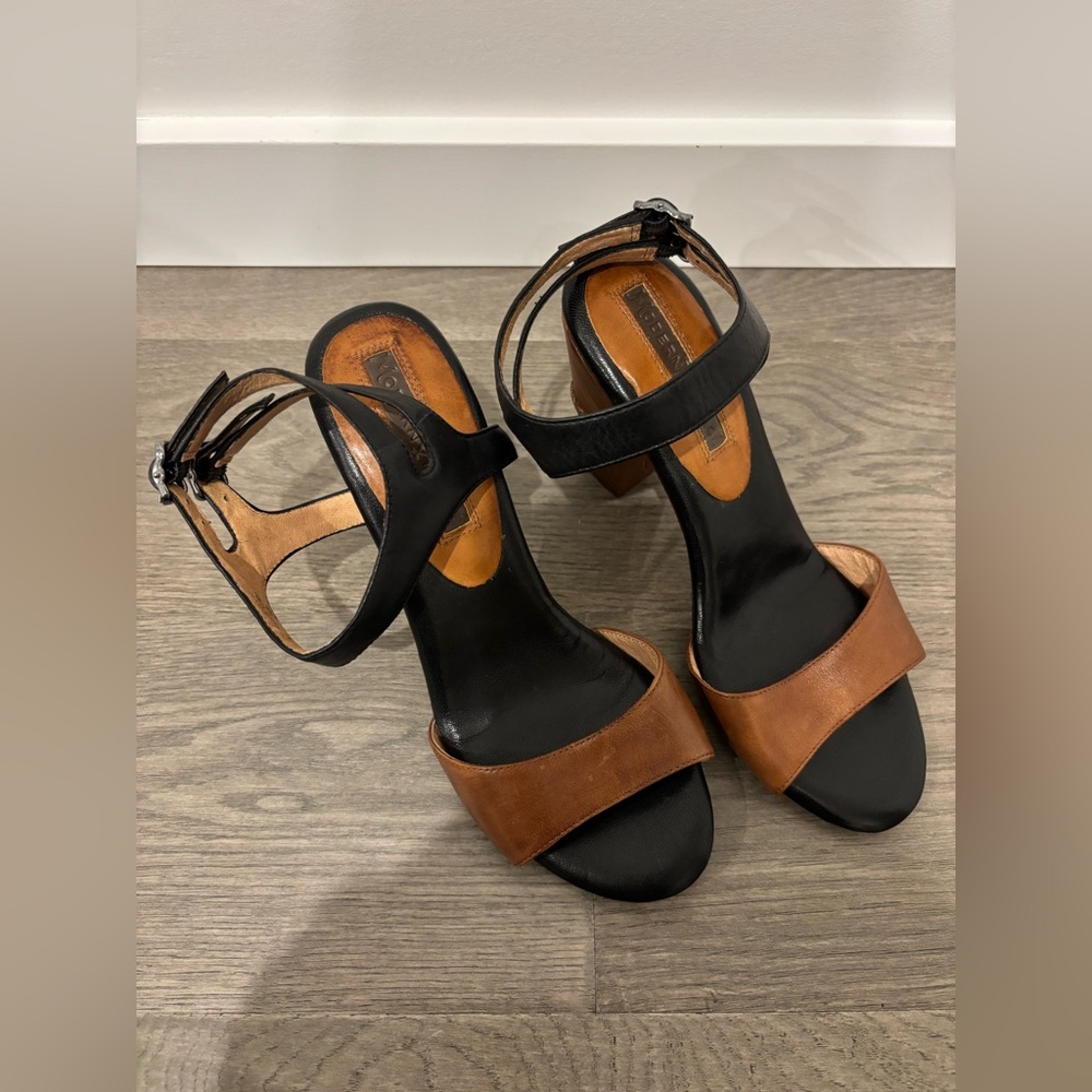 | NWT | Modern Vintage - Roxy ankle strap sandals shoes size 38